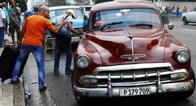 Taxistas particulares o boteros en La Habana