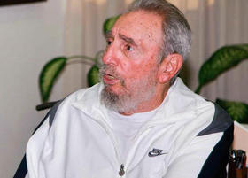Fidel Castro en su primera aparición tras caer enfermo en 2006