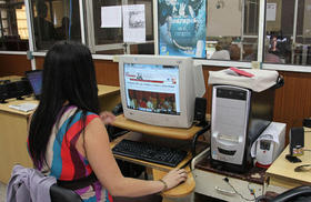 Computadora muestra el nuevo diseño del diario oficialista cubano Granma en la web, en vigencia desde el 13 de marzo de 2014. (Fotografía: Ismael Francisco/Cubadebate.)