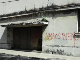 Grafito con signo de interrogación alusivo a una frase revolucionaria, en la pared de una deteriorada edificicación cubana, en esta imagen de archivo de 2011. (Foto: Cubaencuentro) Grafito con signo de interrogación alusivo a una frase revolucionaria, en la pared de una deteriorada edificicación cubana, en esta foto de archivo de 2011