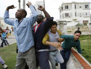 Acto de repudio en La Habana contra manifestantes pacíficos Acto de repudio en La Habana contra manifestantes pacíficos