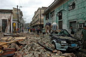 Holguín, el 8 de septiembre de 2008, tras el paso del huracán Ike. (AP) Holguín, el 8 de septiembre de 2008, tras el paso del huracán Ike. (AP)