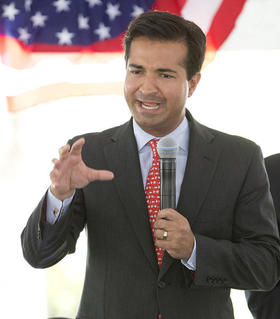 El representante federal Carlos Curbelo