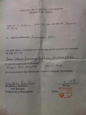 Documento entregado a la bloguera Yoani Sánchez por las autoridades de Inmigración cubanas. (Yoani Sánchez)