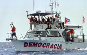 Embarcación del Movimiento Democracia