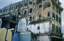 Uno de los tantos edificios deteriorados en La Habana