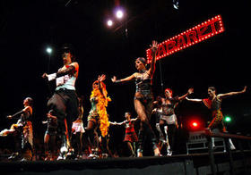 Imagen de Cabaret, en el montaje de Tony Díaz con Mefisto Teatro. Imagen de “Cabaret”, en el montaje de Tony Díaz con Mefisto Teatro