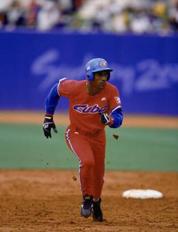 Luis Ulacia, durante un juego en las Olimpiadas de Sydney en el año 2000