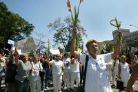 Acto de repudio a las Damas de Blanco frente a la iglesia de Santa Rita