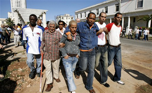 Un grupo de opositores Un grupo de opositores