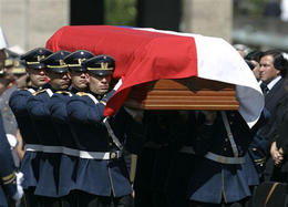 Honras militares a Pinochet Honras militares a Pinochet