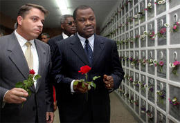 Pérez Roque, mausoleo de los muertos de Angola