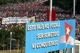 Durante el acto por el Primero de Mayo, La Habana, 2005 Durante el acto por el Primero de Mayo, La Habana, 2005