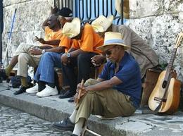 Ancianos cubanos: resignación, conformismo y miedo al cambio Ancianos cubanos: resignación, conformismo y miedo al cambio