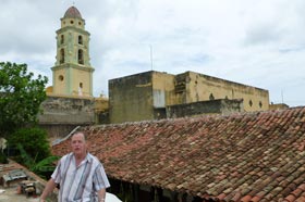Pedro R. Monge en Trinidad. Foto de Adiene Lara