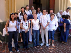 Al cumplirse cuatro años del inicio de la ola represiva en Cuba, CADAL y el Comité Argentino de Solidaridad con las Damas de Blanco concurrieron a una misa Al cumplirse cuatro años del inicio de la ola represiva en Cuba, CADAL y el Comité Argentino de Solidaridad con las Damas de Blanco concurrieron a una misa