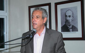 Eliades Acosta. Eliades Acosta