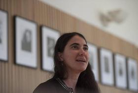 La periodista cubana Yoani Sánchez dio una conferencia de prensa el 22 de abril de 2015 en Santiago de Chile. Sánchez viajó invitada por la privada universidad Adolfo Ibáñez