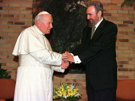 Fidel Castro y Juan Pablo II, durante la visita del Sumo Pontífice a Cuba.
