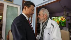 El exgobernante Fidel Castro, cuando recibió en La Habana al presidente de China, Xi Jinping