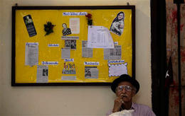 Reinaldo Acosta, un pensionista en la Habana Vieja. (AP)
Reinaldo Acosta, un pensionista en la Habana Vieja. (AP)