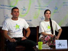 Eliécer Ávila y Yoani Sánchez durante el Festival Clic, en La Habana. Eliécer Ávila y Yoani Sánchez durante el Festival Clic, en La Habana