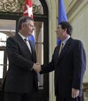 Karel De Gucht (izq.), comisario europeo de Desarrollo, con el ministro de Exteriores de Cuba, Bruno Rodríguez. La Habana, 2 de noviembre de 2009. (REUTERS) Karel De Gucht (izq.), comisario europeo de Desarrollo, con el ministro de Exteriores de Cuba, Bruno Rodríguez. La Habana, 2 de noviembre de 2009. (REUTERS)