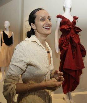La diseñadora Isabel Toledo, una exiliada cubana que reside en Nueva York