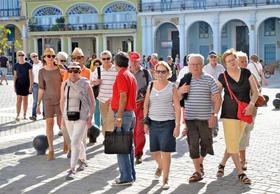 Turistas en La Habana Vieja