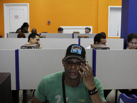 Sala de Internet en Cuba