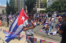 Un grupo de cubanos de Miami viajó en autobús a Washington el 17 de julio de 2021 para llamar la atención sobre las protestas sin precedentes en Cuba. Otro grupo hizo lo mismo el domingo 25 de julio