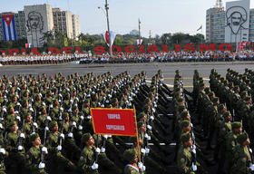 Desfile militar en Cuba