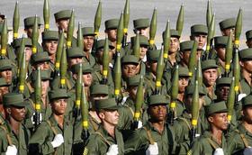 Desfile militar en Cuba