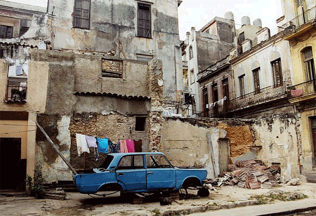 El agotamiento del campo político cubano - Artículos - Cuba - Cuba Encuentro