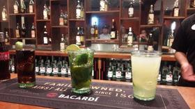 Los tres tragos cubanos más famosos en que se utiliza ron: Cuba libre, mojito y daiquirí