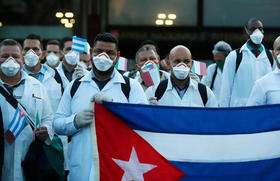Médicos cubanos enviados a Italia