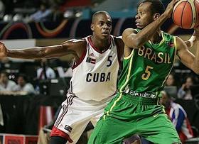 Juan Pablo Piñeiro, uno de los jugadores de baloncesto cubano que abandonaron el equipo en Puerto Rico