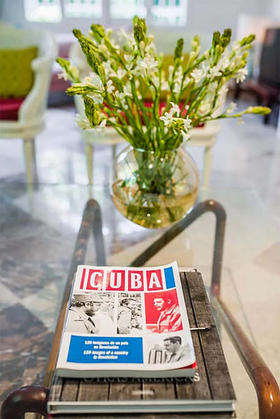 Publicación en una mesa en la vivienda que alquila Vilma Rodríguez Castro en La Habana
