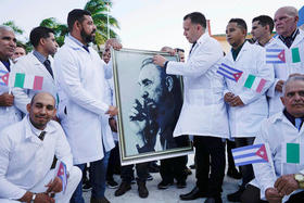 Médicos cubanos en misión a Italia