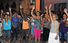 Vecinos se reúnen para nominar a delegados al poder popular en Cuba