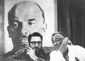 Fidel Castro y Lázaro Peña en el XIII Congreso de la CTC