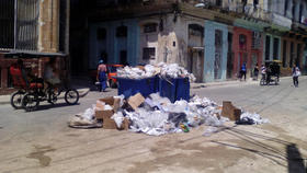 Basura en las calles de La Habana, en esta foto de archivo