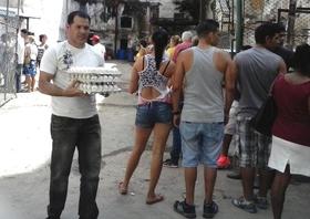 Venta de huevos en Cuba. (Fotografía tomada de Cubanet.)