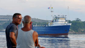 El barco Ana Cecilia entra al puerto de La Habana, con envíos procedentes de Estados Unidos, el 13 de julio de 2012