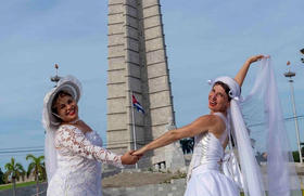Boda simbólica en defensa del «matrimonio gay» en Cuba