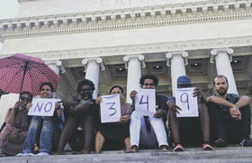 Protesta contra el Decreto 349