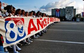 Desfile de la CTC el Primero de Mayo de 2018 en Cuba