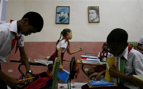 Estudiantes de la escuela primaria Ángela Landa