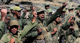 Soldados en el ejercicio militar Bastión 2009