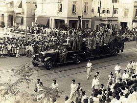 Entierro multitudinario del líder ortodoxo Eduardo Chibás, en La Habana, el 17 de agosto de 1951